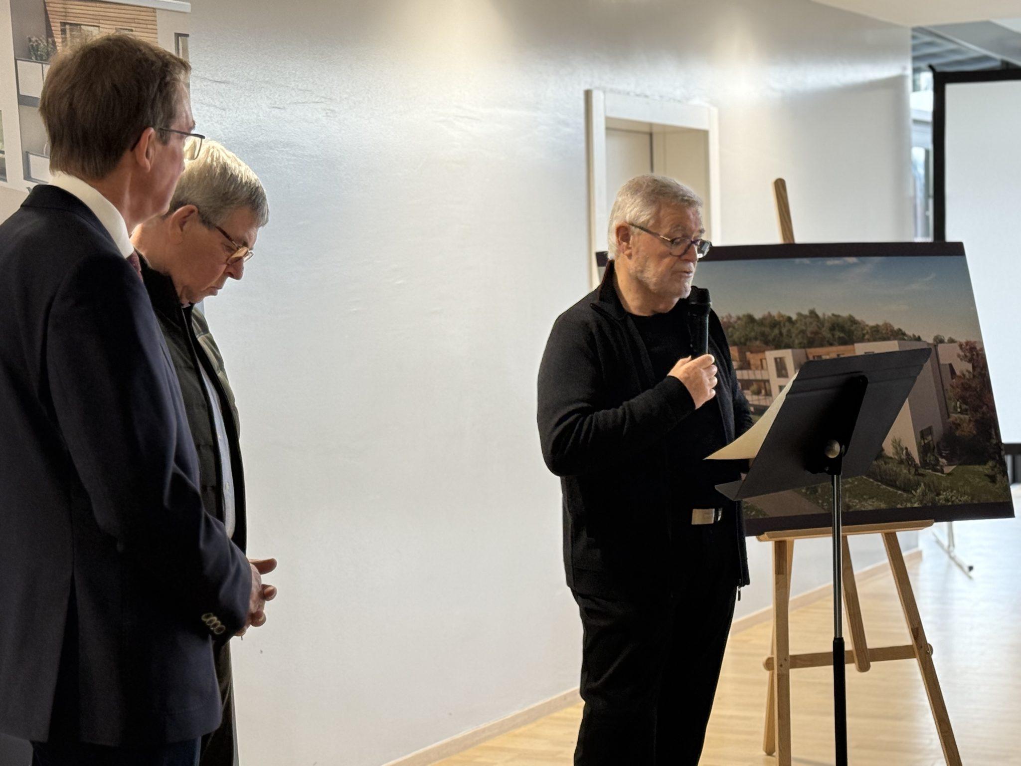 20251216_104001697_iOS